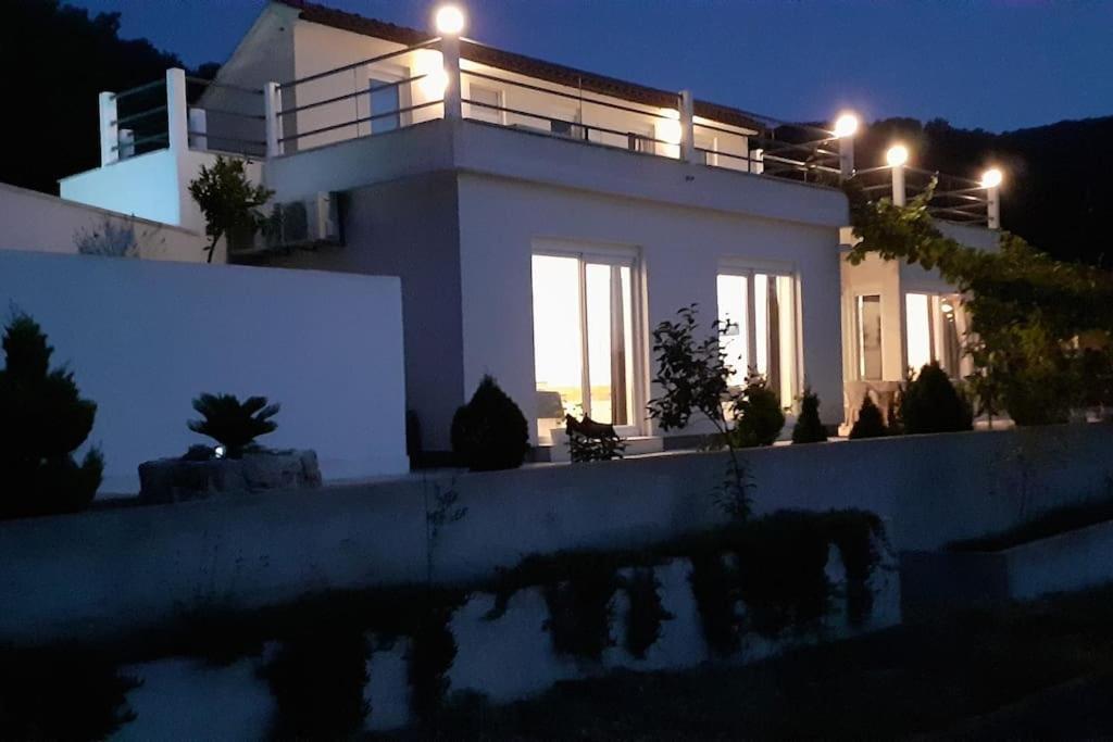 Vis - Luxury Holiday Villa With Swimming Pool Exteriér fotografie